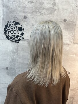 ヘアーメイクフィールヒルズ(FEEL HILLS) ホワイトベージュ