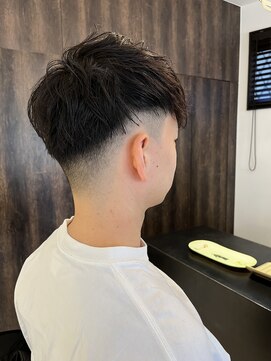 ロマーノ(ROMANO) 【ROMANO】 fade cut