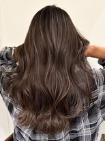 アミリー ひたち野うしく店(Amily)&nbsp;ハイライトバレイヤージュダブルカラーケアブリーチ30代40代