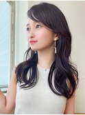 大人の女性に似合うエレガントロングヘア