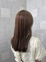 ヘンリエッタ 表参道(Henrietta)&nbsp;レイヤースタイル　顔周りレイヤー　小顔レイヤー