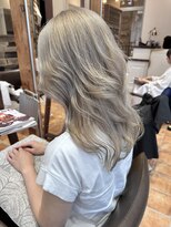 ルチア ヘア ステラ 京都店(Lucia hair stella)&nbsp;ホワイトグレージュ/ケアブリーチ/学割U24/京都/河原町