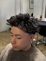 ザデイトウキョウ 表参道 青山(THE DAY TOKYO)&nbsp;スパイキーカール【テーパーフェード】