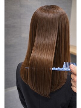 ラフテル(Laugh Tale) 髪質改善トリートメント＋カラー