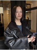  艶感ストレートのミニマルボブ