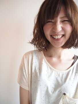 シュモレ ベイシティー アレンジ自在重×軽ボブ