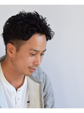 コン(KON) アップバンクツーブロックショート