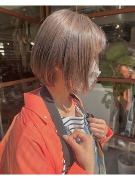 ドゥニカ(donica) グレージュボブ20代30代