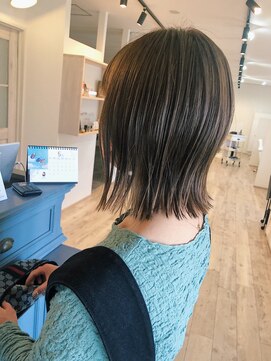 リリィ 津南店(Lilie) 外ハネスタイル