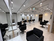 アグ ヘアー ログ 東戸塚店(Agu hair log)