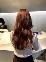 ザザ オモテサンドウ(ZA/ZA OMOTESANDO) 赤髪／ロングヘア／暖色カラー／艶カラー／韓国風