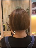 ショートボブ