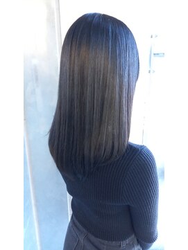 アナ ラーナ(Anna Lanna) 暗髪オリーブグレージュ×コスメ縮毛矯正×顔周りレイヤーカット