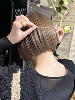 ヲタク(wotaku.) ミルクティーベージュブラウンくすみ透明感カラーグレージュボブ