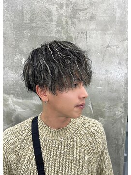 メンズサロン キング 梅田店(Men’s salon K!ng) 波巻きツイストスパイラルパーマ/フェザーパーマ/眉毛/メンズ