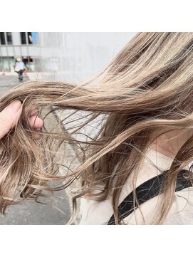 アオ 岡野 横浜(a-o) ミルクティーベージュ♪