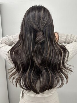 リリット(ReLit) くすみベージュマロンベージュホワイトブロンド細めハイライト