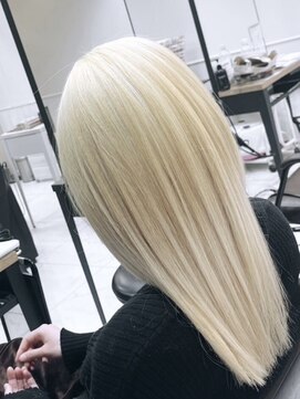 グランデュール 藤枝店(GRANDEUR) ホワイトブロンド