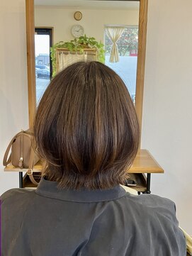 ヒュッゲ コロイコ(Hygge Coroico) ウルフボブ