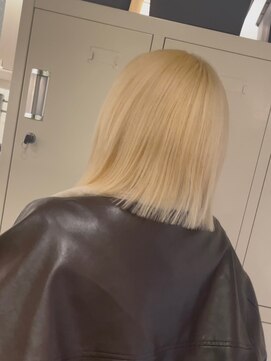 ケアブリーチ/ブロンド/ヨシンモリ/レイヤーカット/髪質改善/