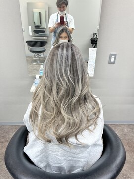 リングバイモアムー(Ring by Moremuu) シャドウルーツ/バレイヤージュ　【青木　淳】