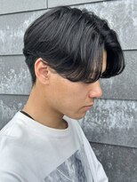 ヒュイル バイ ニアウ(Hwyl by Niau)&nbsp;メンズマッシュセンターパートスパイラルパーマニュアンスパーマ