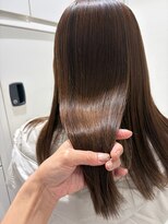 ケンジ 平塚 アネッタ(KENJE annetta)&nbsp;縮毛矯正ビフォーアフター