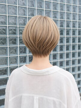 ミュール ミュール(mur-mure) ハイトーンボブ　白髪ボカシにも(^ ^)