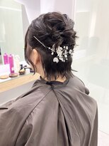 クシュ 所沢西口プロぺ通り(kusyu... )&nbsp;ツインテールピクシーカットフィッシュボーン酸熱トリートメント