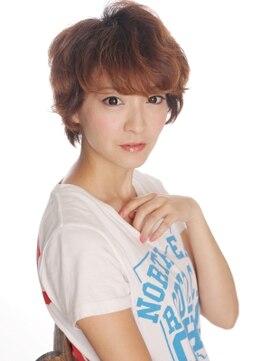 フラミューム(flammeum) ナチュラルだけど品格が漂う大人パーマショート【平塚】