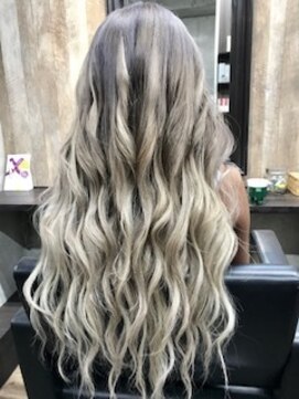 ガナンシア 横浜本店(ganancia) グラデーション