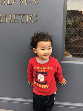 ラウンジ ヘアアンドグルーミング(Lounge HAIR&GROOMING) 前髪ぱっつんクルクルヘアー