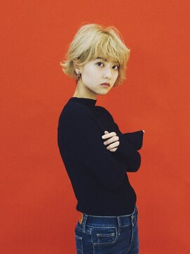 ハイブ 金沢(Hive) ブリーチハイトーンカラーショートボブツヤ髪スタイル髪質改善