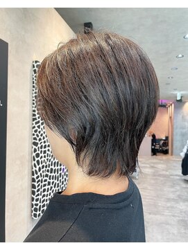 ガニー 流山おおたかの森(GANNI) ウルフカット【HIROMI】