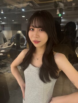 ウィリートーキョー 渋谷(WELLY TOKYO) ロングレイヤーカット 須田