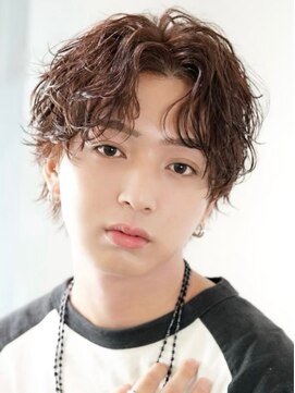 オーシャントーキョーウエスト 心斎橋 (OCEAN TOKYO WEST) シースルーセンターパートシャドウパーマウルフ