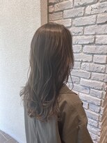 エルサフィロ ヨドヤバシ(el zafiro yodoyabashi)&nbsp;くびレイヤーエモージュカールセミディシアー20代30代40代50代