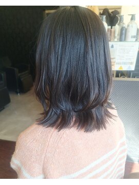 ローレン(LOREM) まとまり×レイヤーカット3.15イメチェン