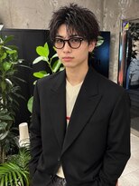 キャラハーフ 池袋東口店(KYARA HALF)&nbsp;20代ビジネスショートパーマツーブロック刈り上げ黒髪ツイスパ