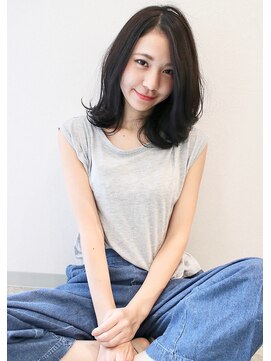 アンビエンテ(ambiente) 外ハネ ナチュラルスタイル