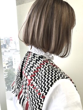 ヨロヘアー(YOLO hair) 《まろやかベージュ》で深み透明感カラー♪