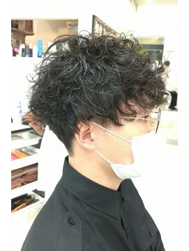 モザイク(MOSAIQUE) 【東三国/新大阪】メンズ☆くせ毛風マッシュパーマ