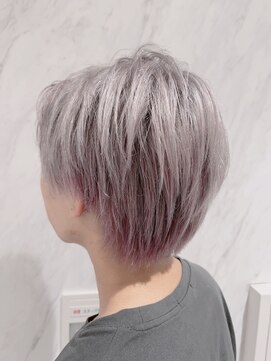 リー 京橋(Lee) 店長今里☆メンズのホワイトカラー☆