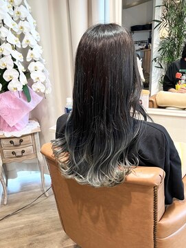 マカナ(makana) グラデーションカラー