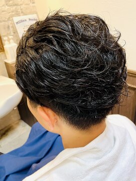ミリオンバックス 上野(Million Bucks) MEN'S HAIR/リバースセンターパート/ニュアンスパーマ/ツイスパ