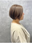 白髪ぼかしカラーショートボブ