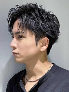 アイビーズ(IVYS) 爽やかアップバングツーブロックソフトツイストフェザーショート