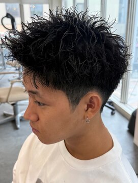 バース バイ ハピネス(BIRTH by happiness) 奈良スパイキーショート　ピンパーマ　ツイストスパイラル