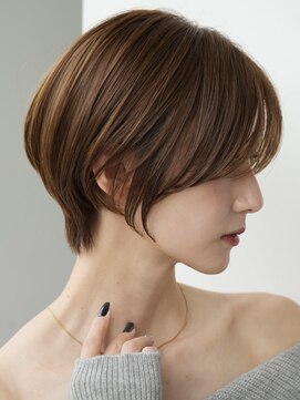 ソワネ 表参道(soigne) 表参道白髪ぼかし顔周りレイヤーくびれショートボブアッシュ40代