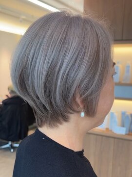 エリマ 横浜西口(elima) 横浜西口白髪染めミディアムボブベージュアッシュブラウンカラー